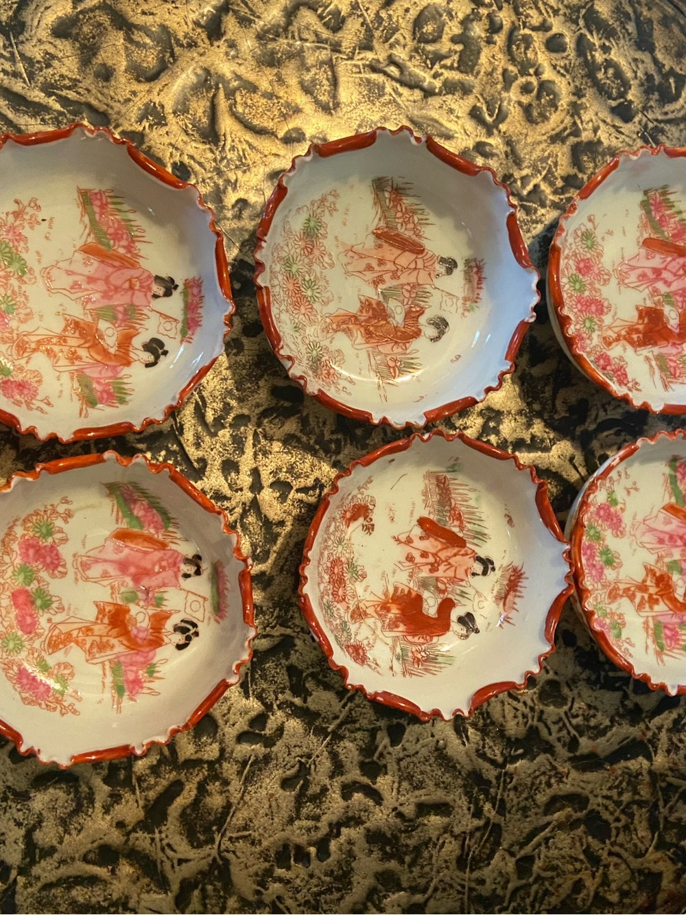 Decorative Porcelain Dessert Plates in Red and Pink - Set of 6